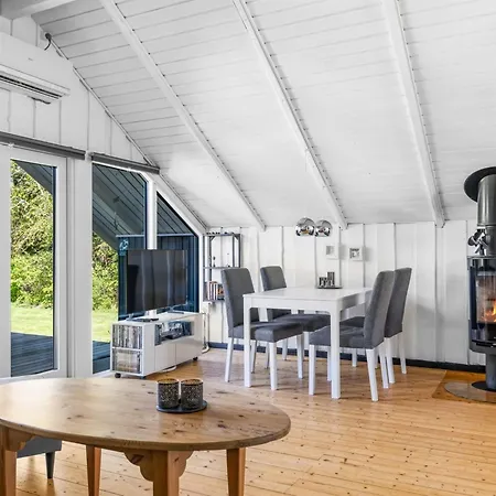 Ferienhaus Lovis - 570m From The Sea By Interhome *